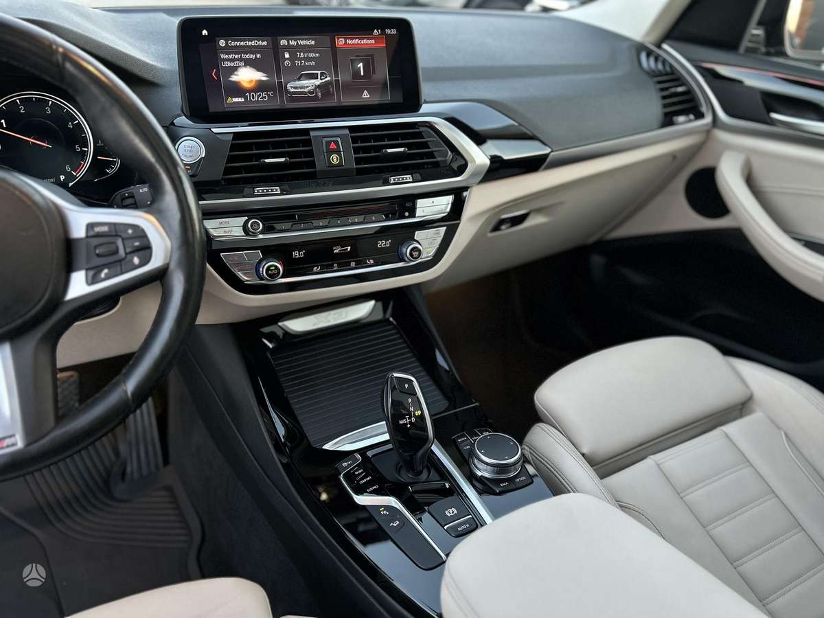BMW X3, 3.0 l., off-road / crossover