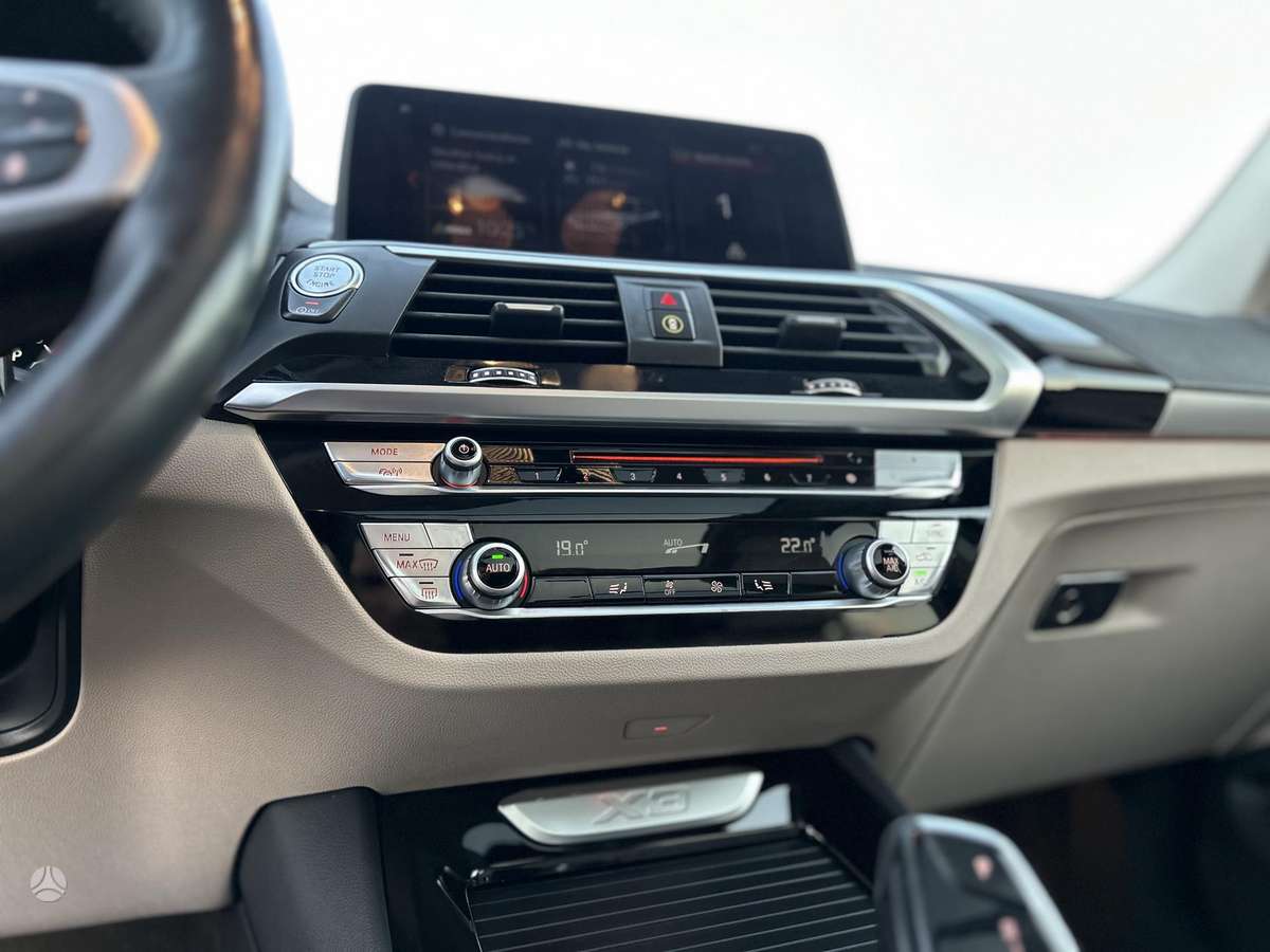 BMW X3, 3.0 l., off-road / crossover
