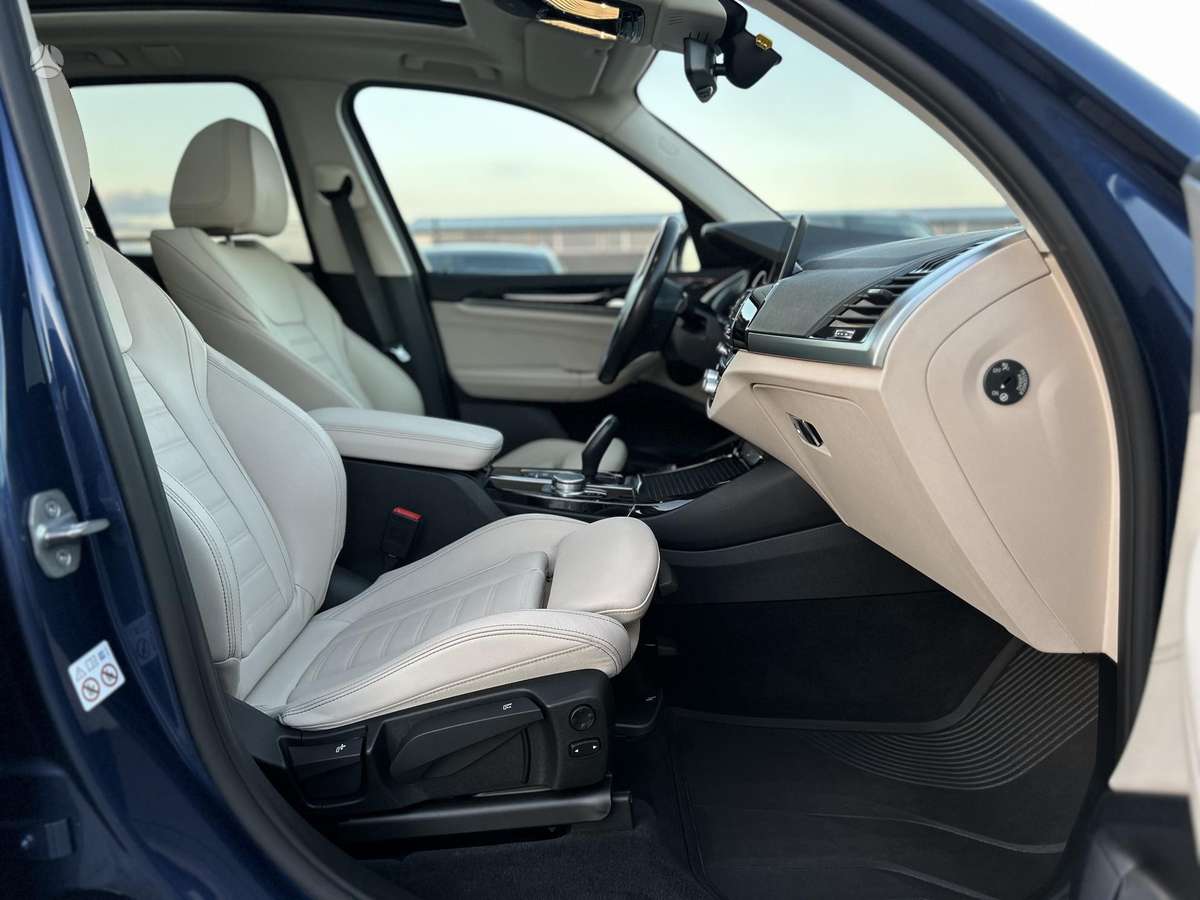 BMW X3, 3.0 l., off-road / crossover