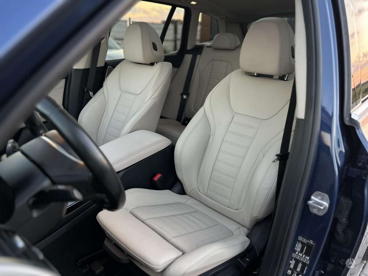 BMW X3, 3.0 l., off-road / crossover