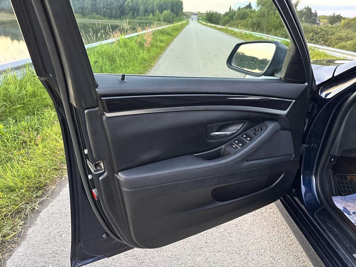 BMW 520, 2.0 l., Универсал