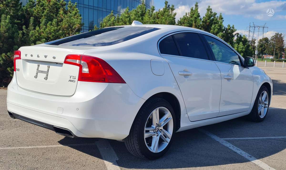 Volvo S60, 2.5 l., Седан