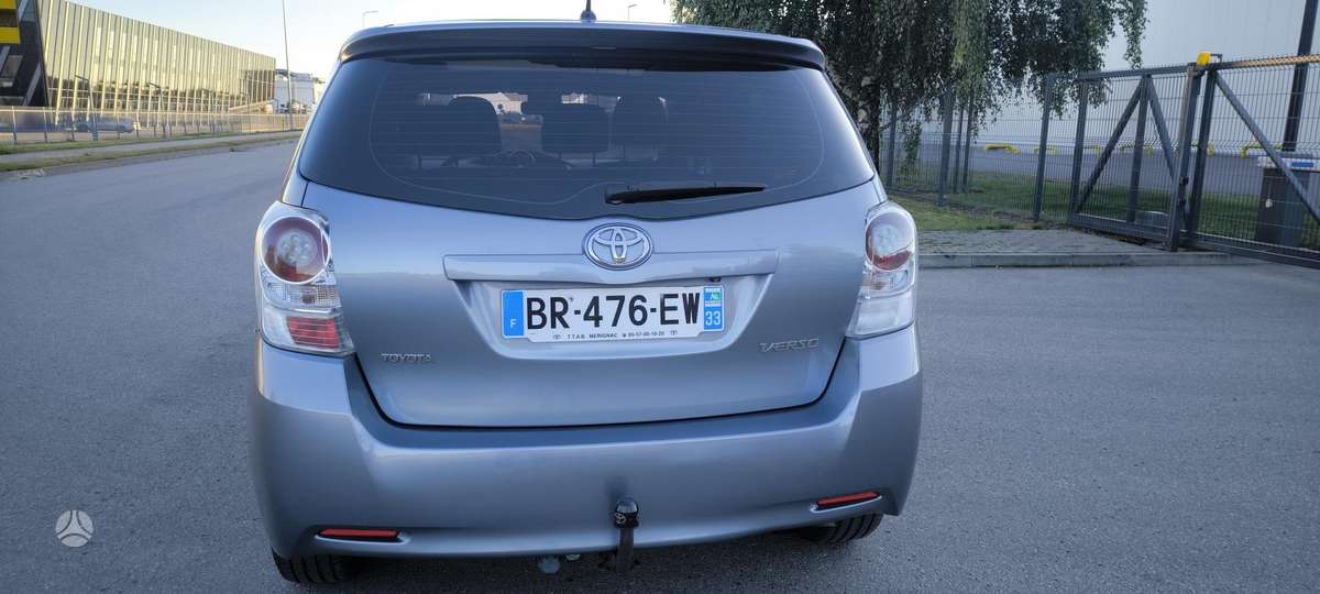 Toyota Verso, 2.0 l., Минивэн