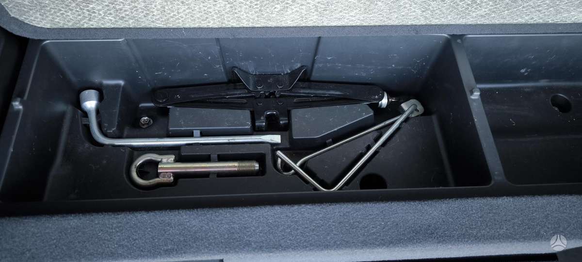 Toyota Verso, 2.0 l., Минивэн