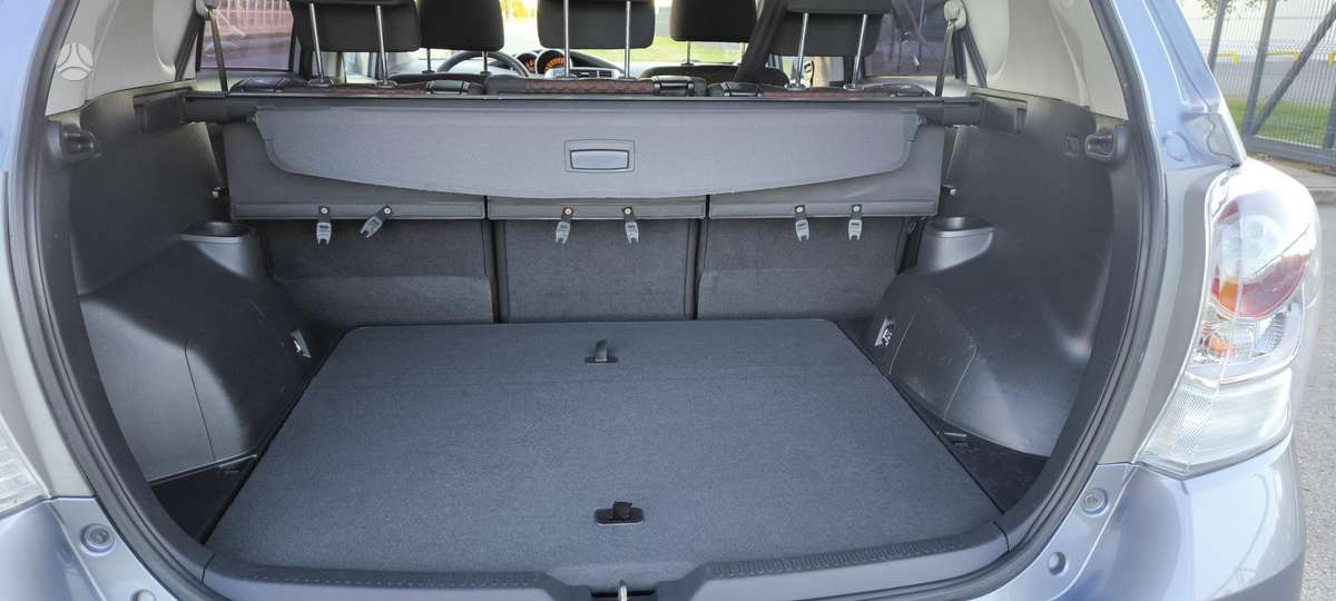 Toyota Verso - 9