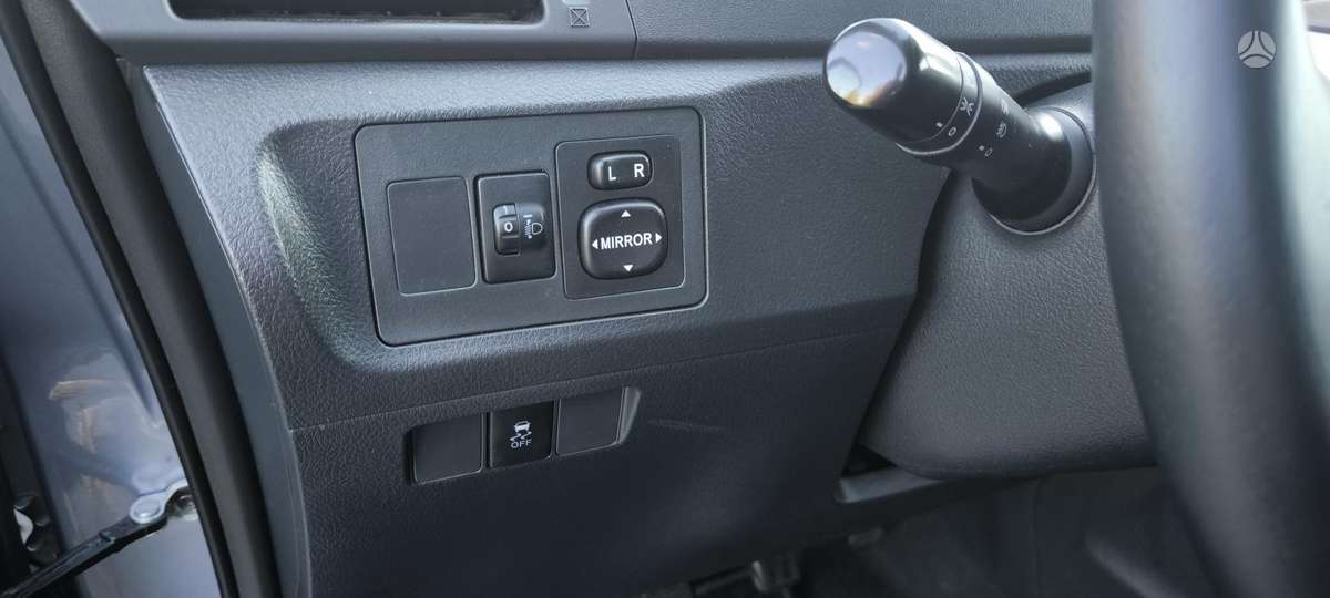 Toyota Verso, 2.0 l., Минивэн