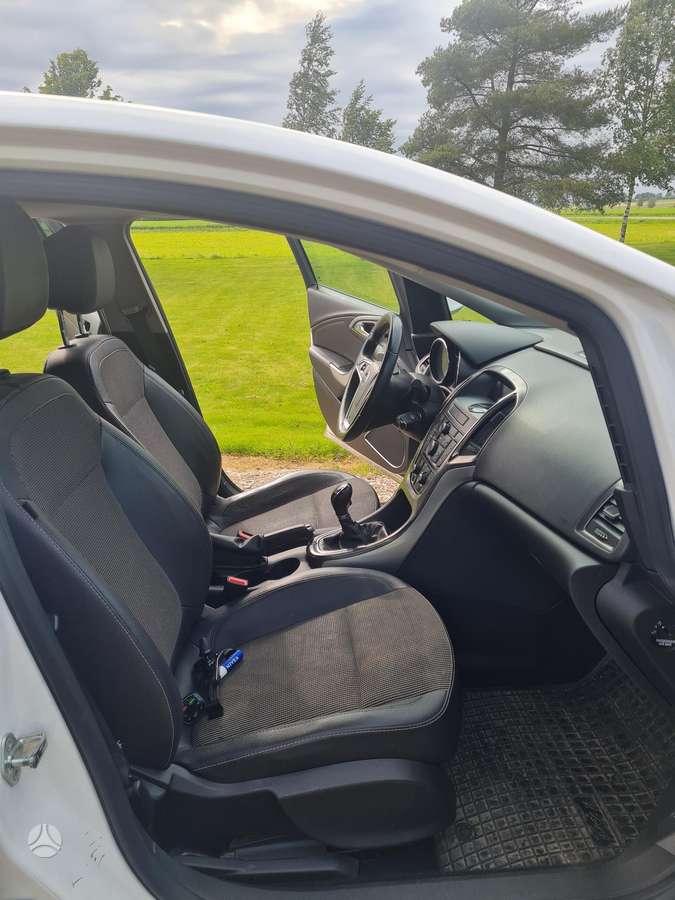 Opel Astra, 1.7 l., Хэтчбек