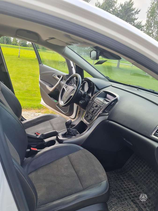 Opel Astra, 1.7 l., Хэтчбек
