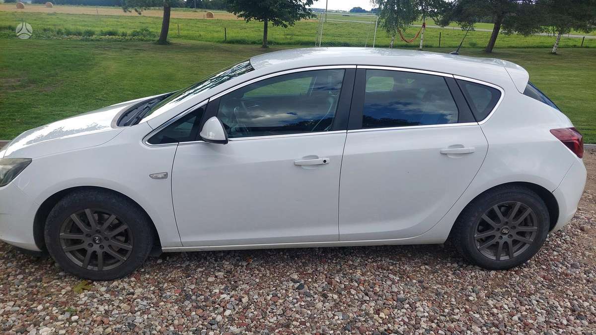 Opel Astra, 1.7 l., Хэтчбек