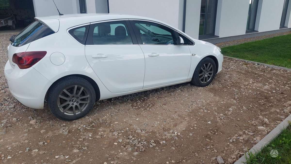 Opel Astra, 1.7 l., Хэтчбек