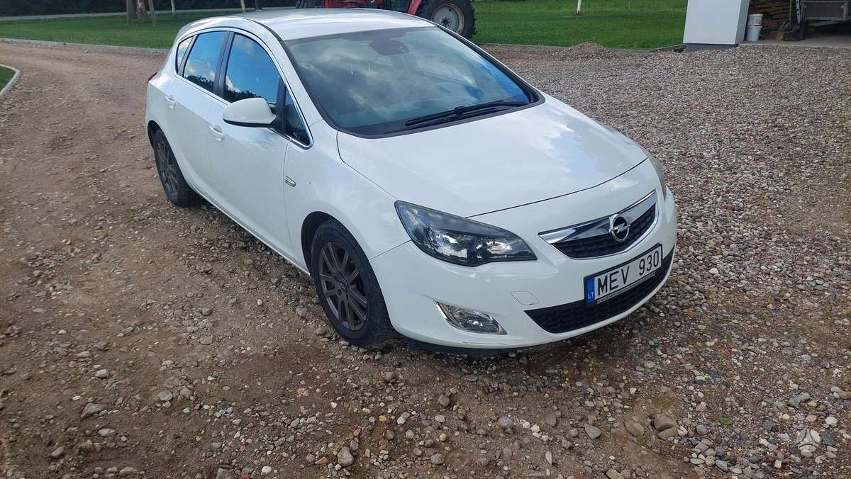 Opel Astra, 1.7 l., Хэтчбек