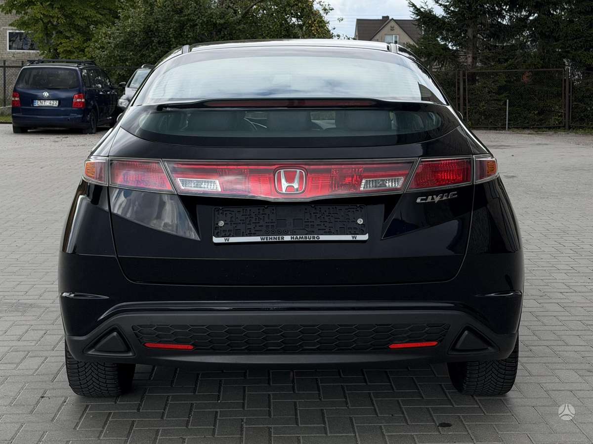 Honda Civic, 1.3 l., hatchback