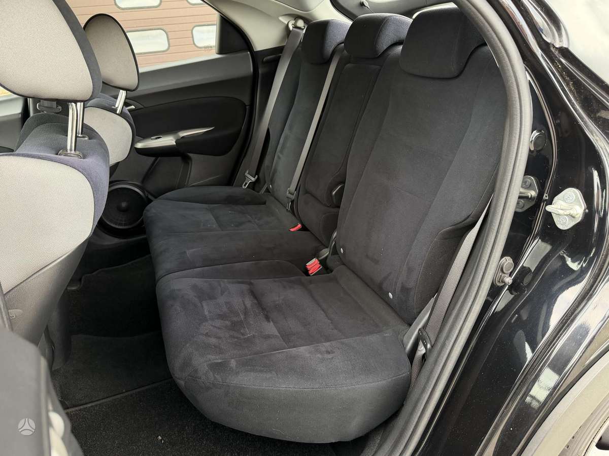 Honda Civic, 1.3 l., hatchback