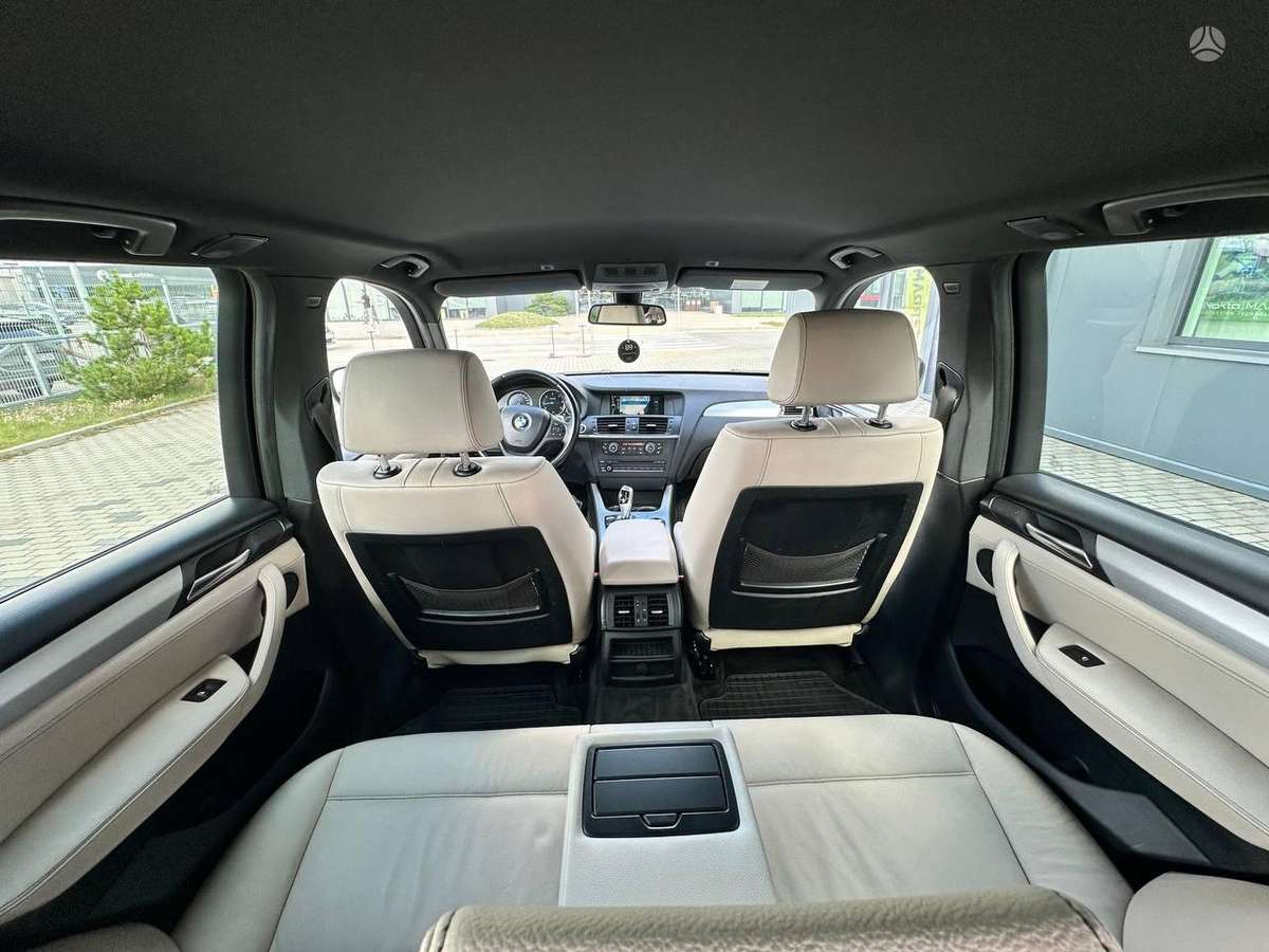 BMW X3, 2.0 l., off-road / crossover