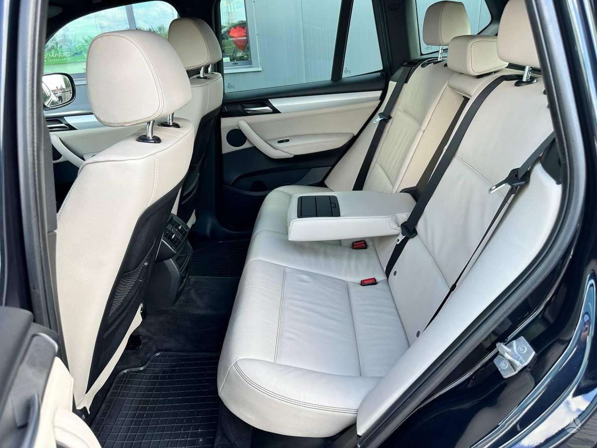 BMW X3, 2.0 l., off-road / crossover
