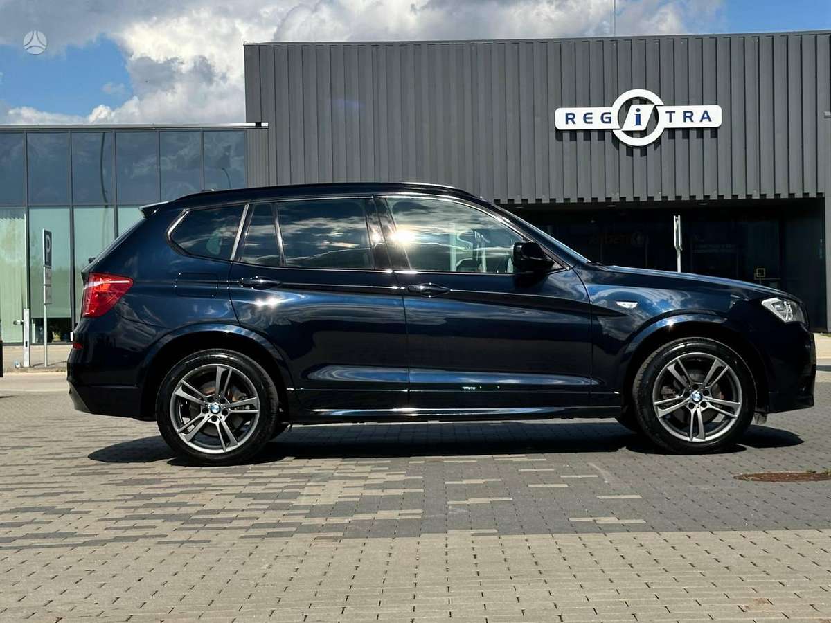BMW X3, 2.0 l., off-road / crossover