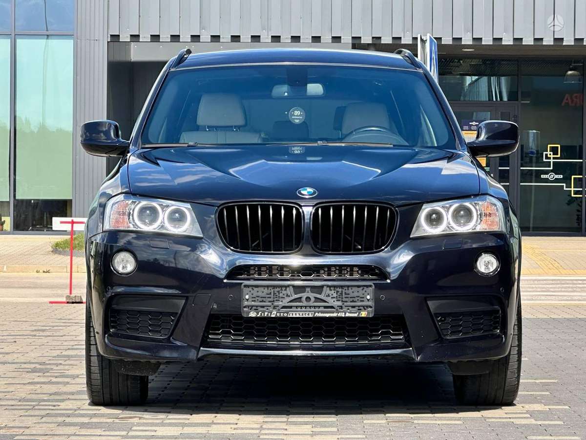 BMW X3, 2.0 l., off-road / crossover