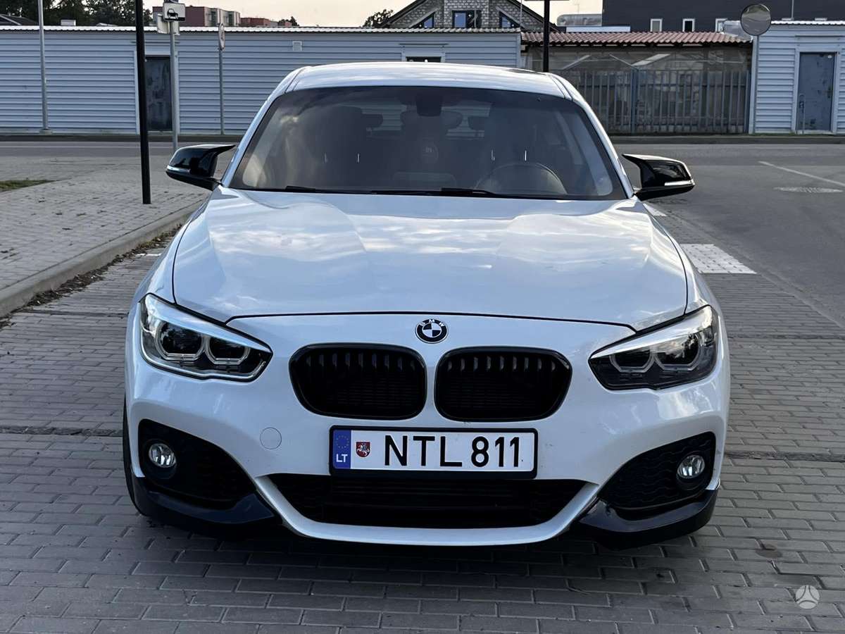 BMW 118, 1.5 l., Хэтчбек