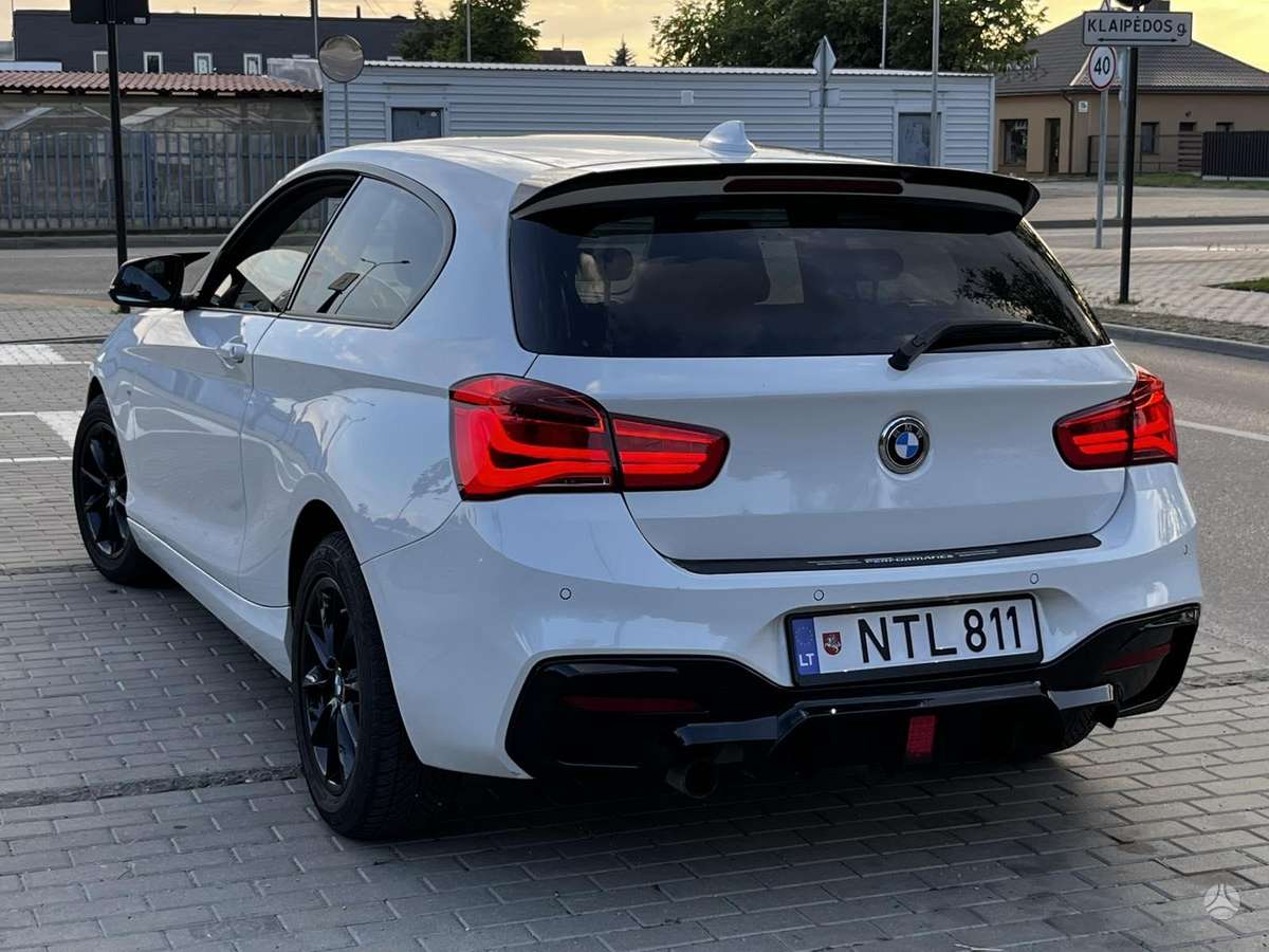 BMW 118, 1.5 l., Хэтчбек