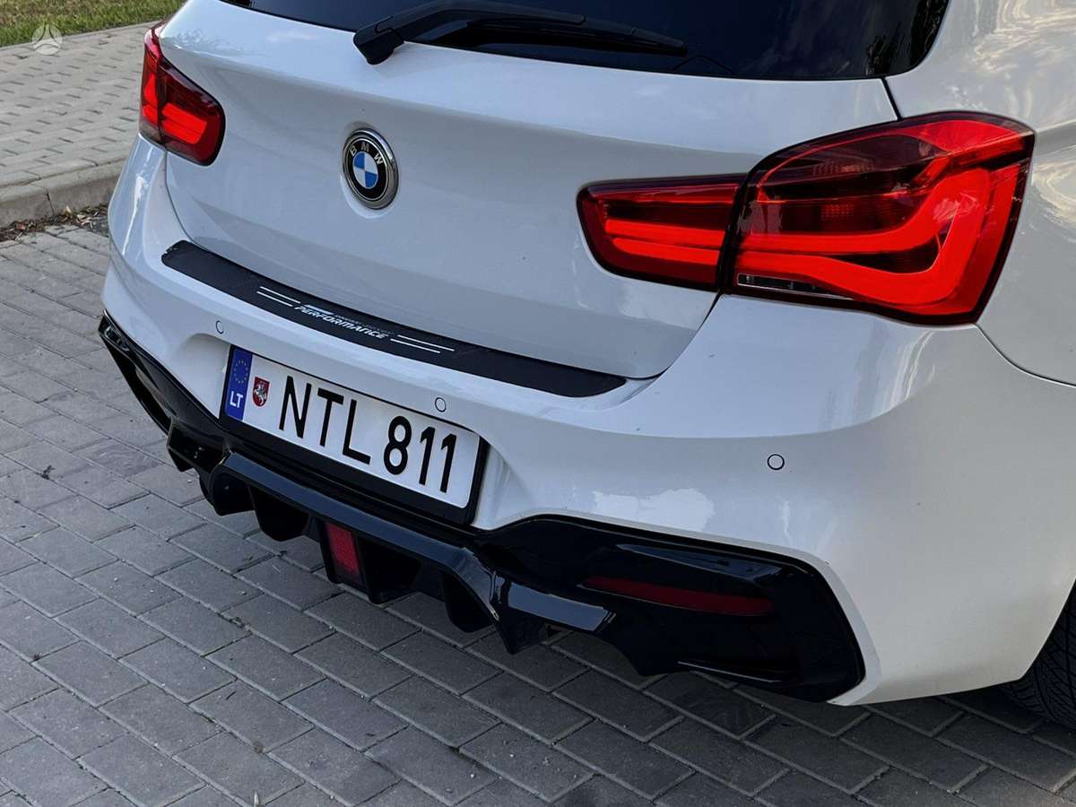 BMW 118, 1.5 l., Хэтчбек
