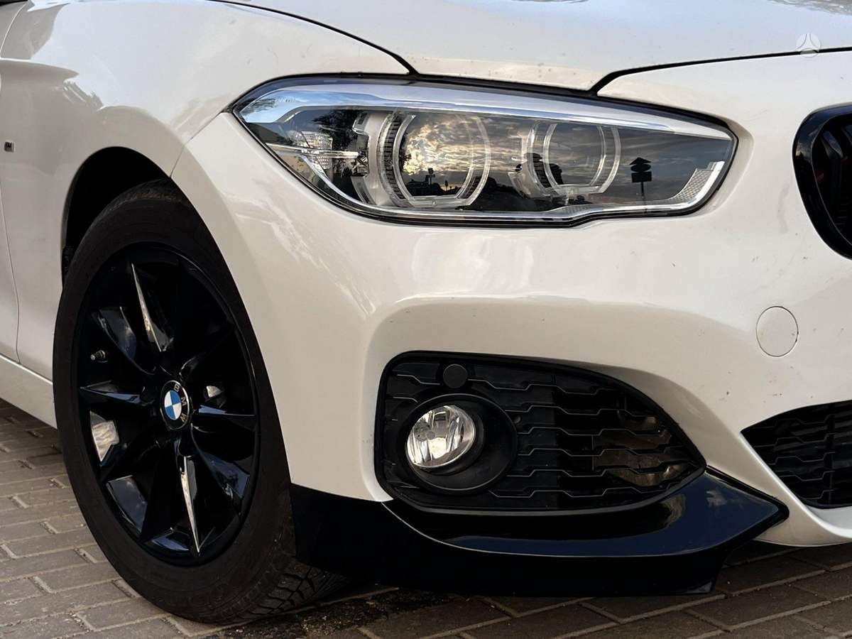 BMW 118, 1.5 l., Хэтчбек