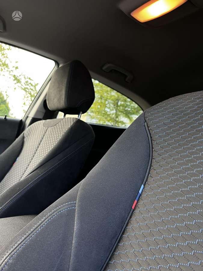 BMW 118, 1.5 l., Хэтчбек