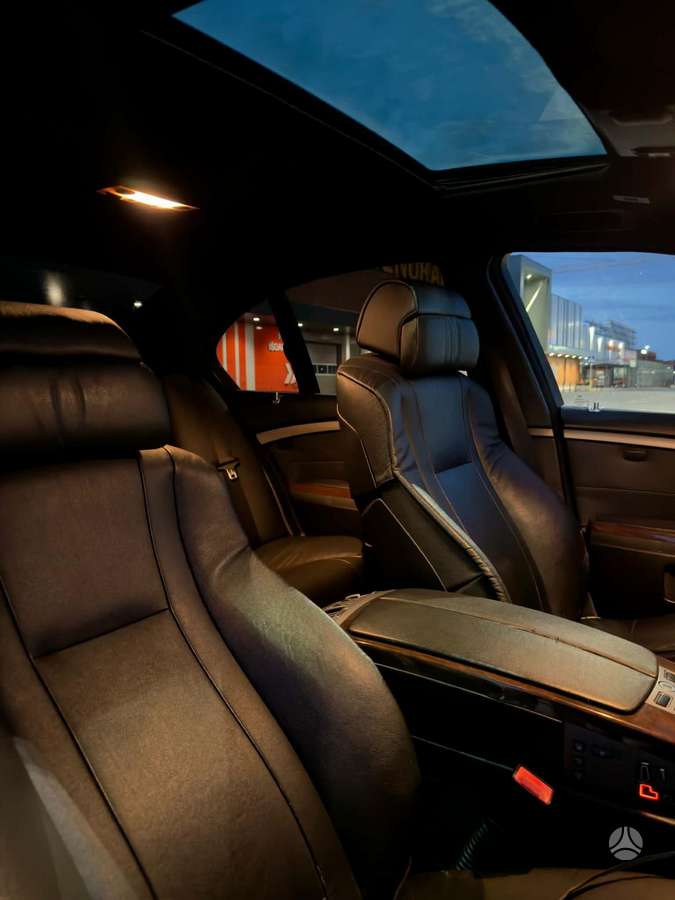 BMW 740, 4.0 l., Седан
