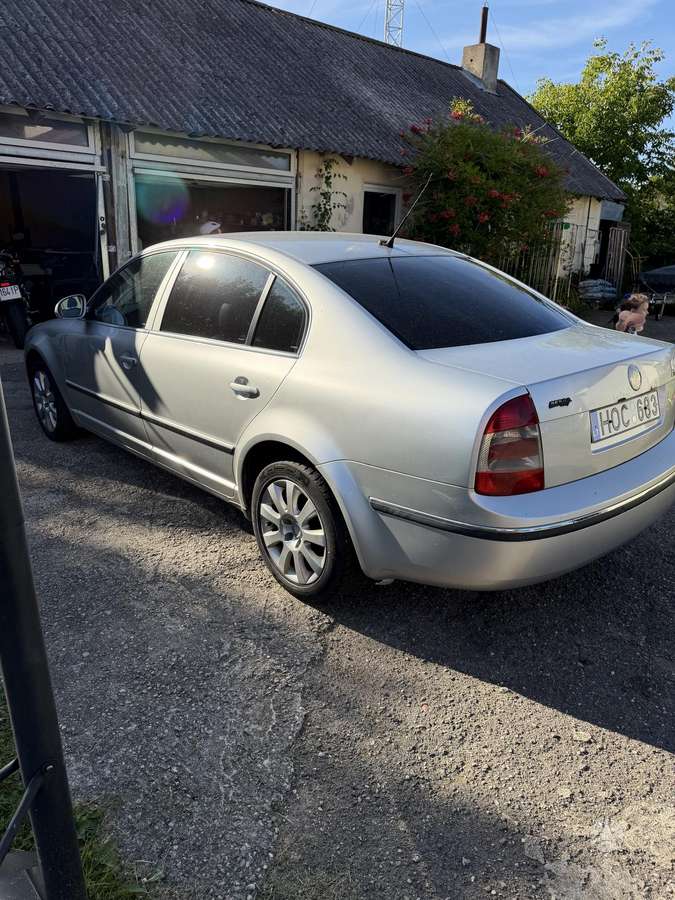 Škoda Superb - 3