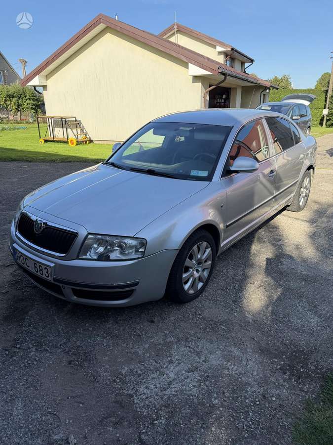 Škoda Superb - 2