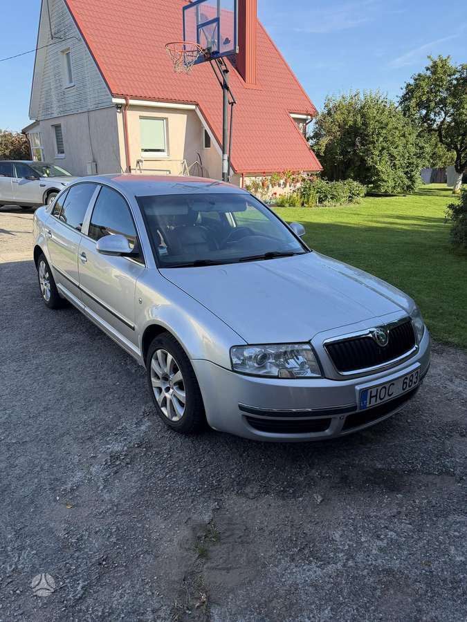 Škoda Superb - 1