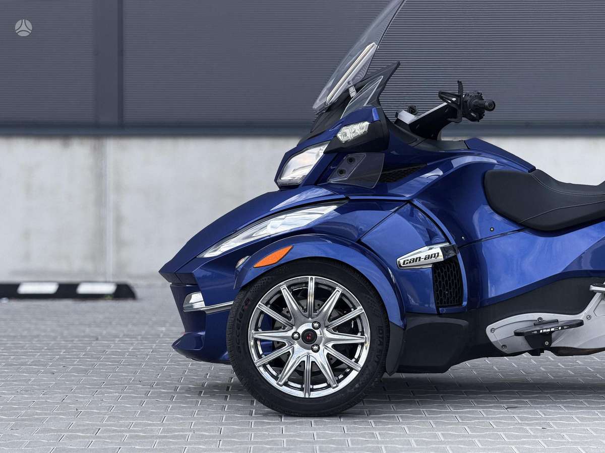 Can-Am Spyder 1000cc, трициклы