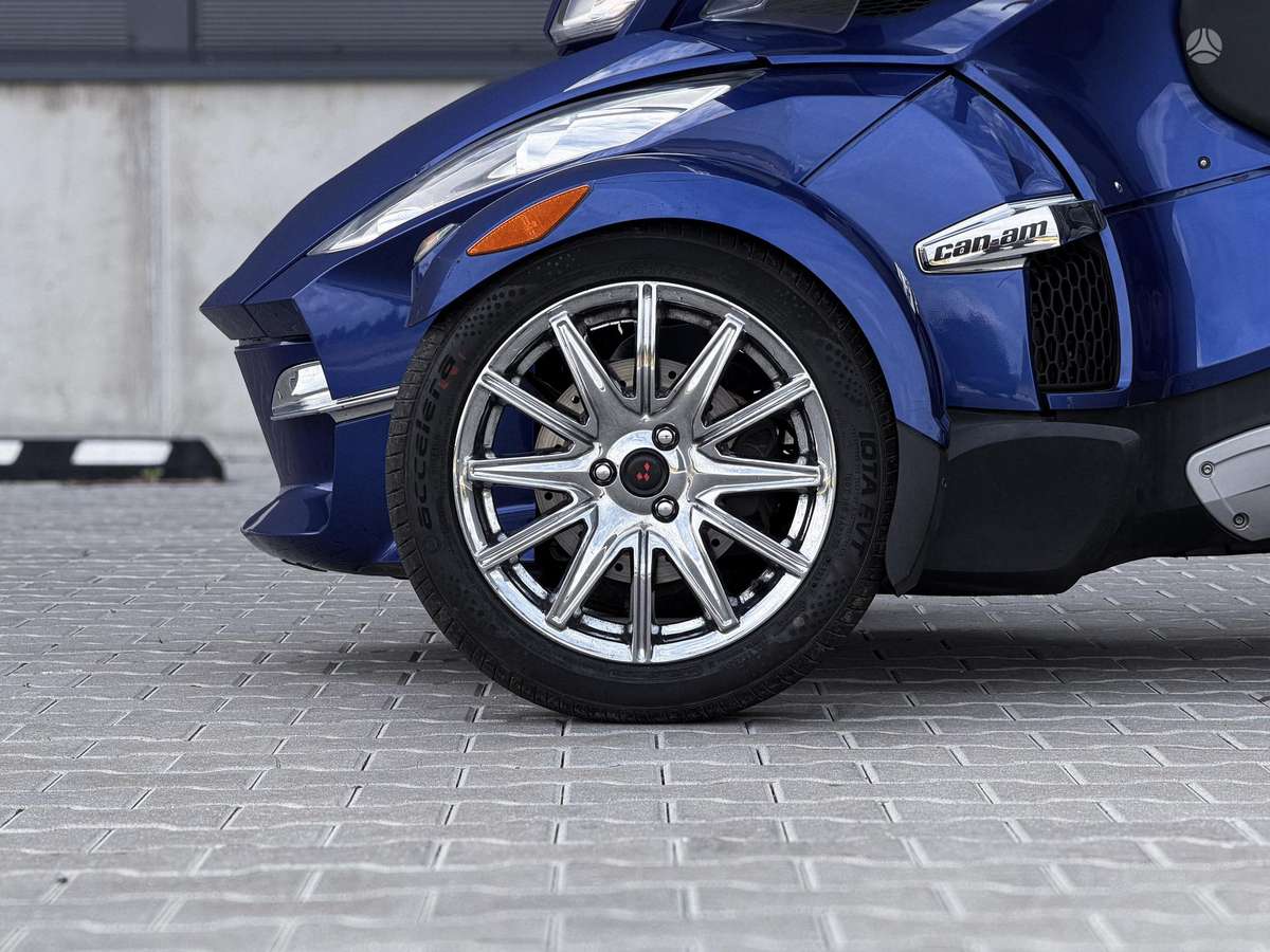 Can-Am Spyder 1000cc, trikes
