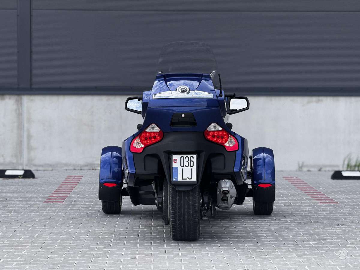 Can-Am Spyder 1000cc, trikes