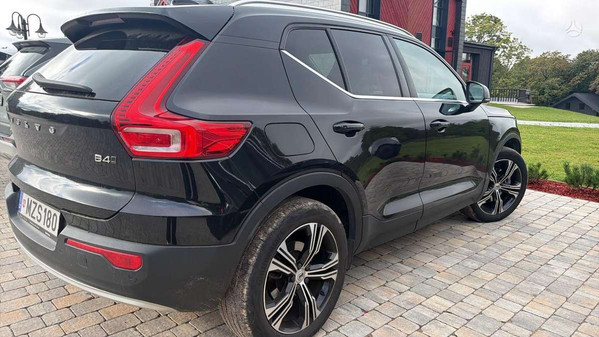 Volvo XC40 - 1