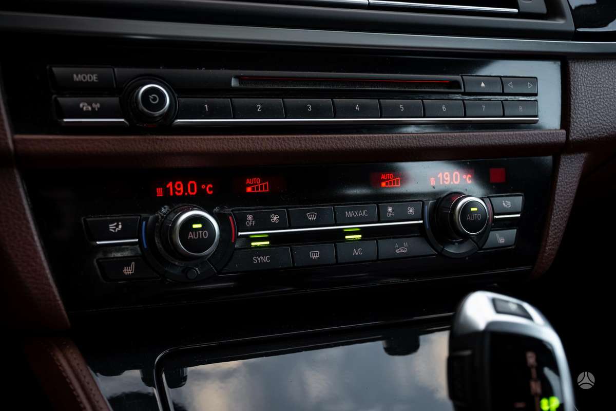 BMW 520, 2.0 l., universalas