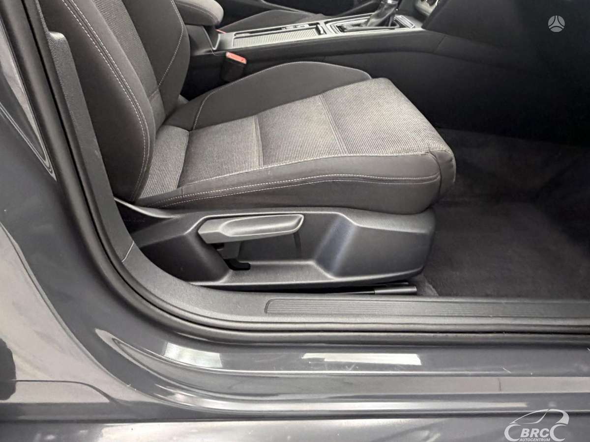 Volkswagen Passat, 2.0 l., Универсал