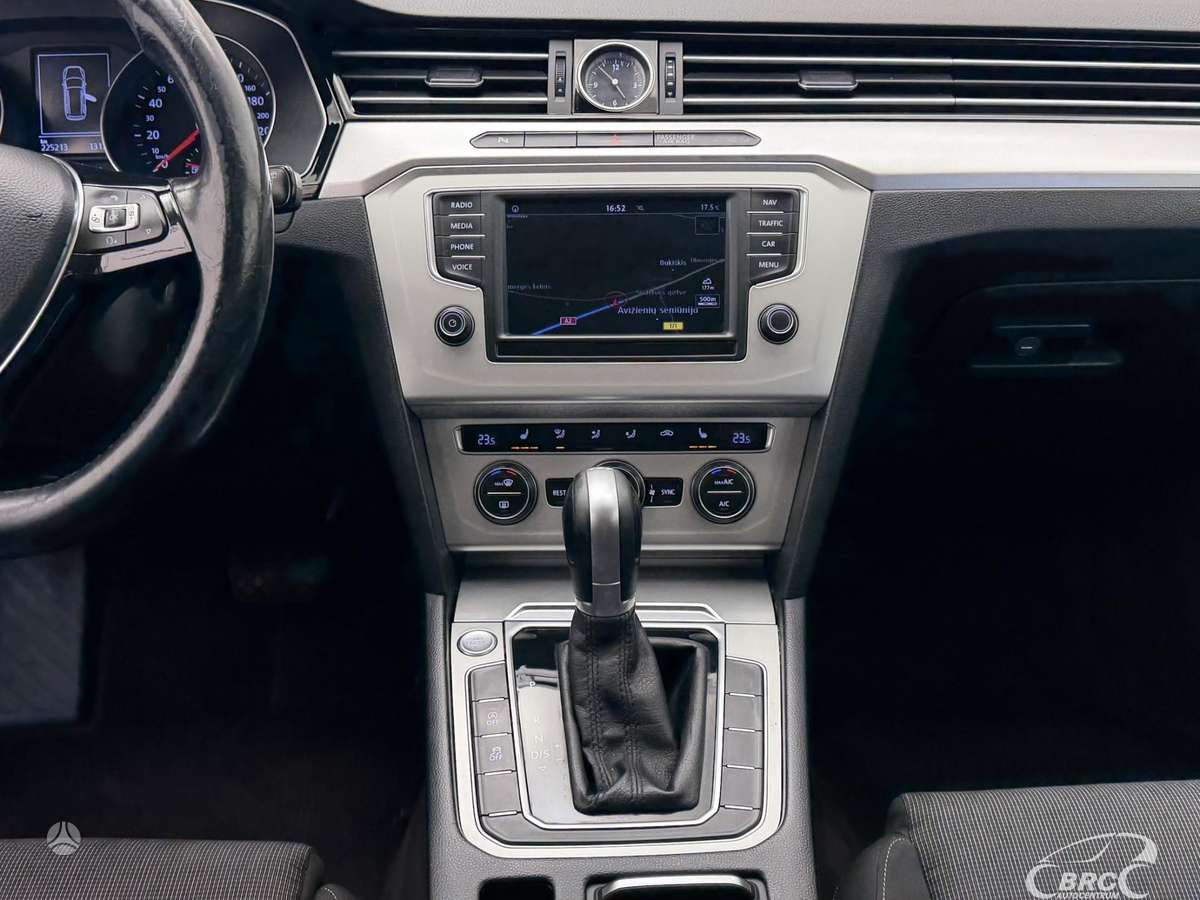 Volkswagen Passat, 2.0 l., Универсал