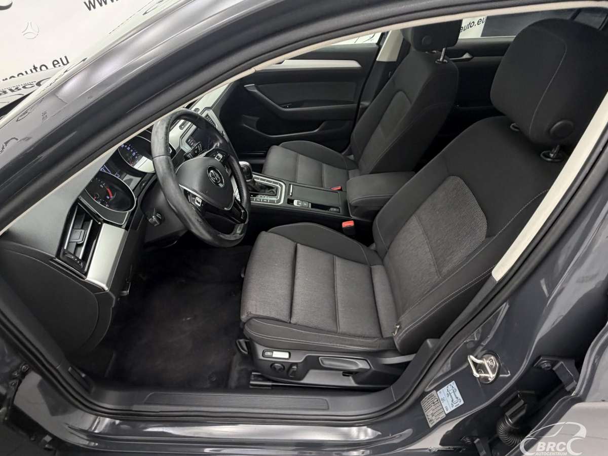 Volkswagen Passat, 2.0 l., Универсал