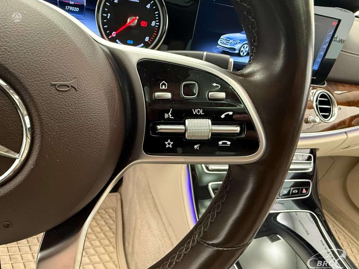 Mercedes-Benz E300, 2.0 l., Универсал
