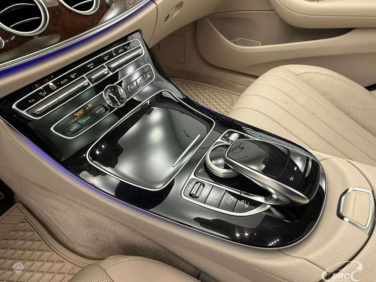 Mercedes-Benz E300, 2.0 l., Универсал