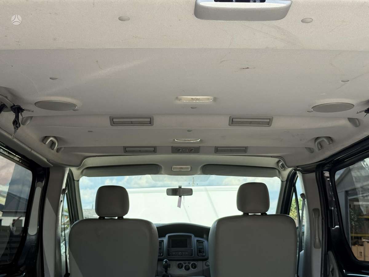 Opel Vivaro, 2.5 l., Минивэн