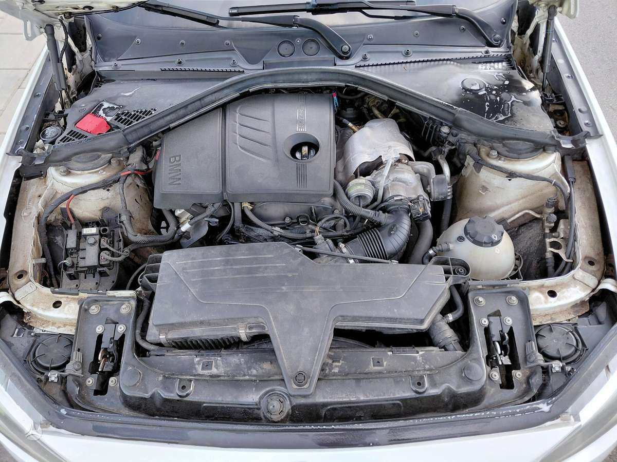 BMW 116, 1.6 l., Хэтчбек
