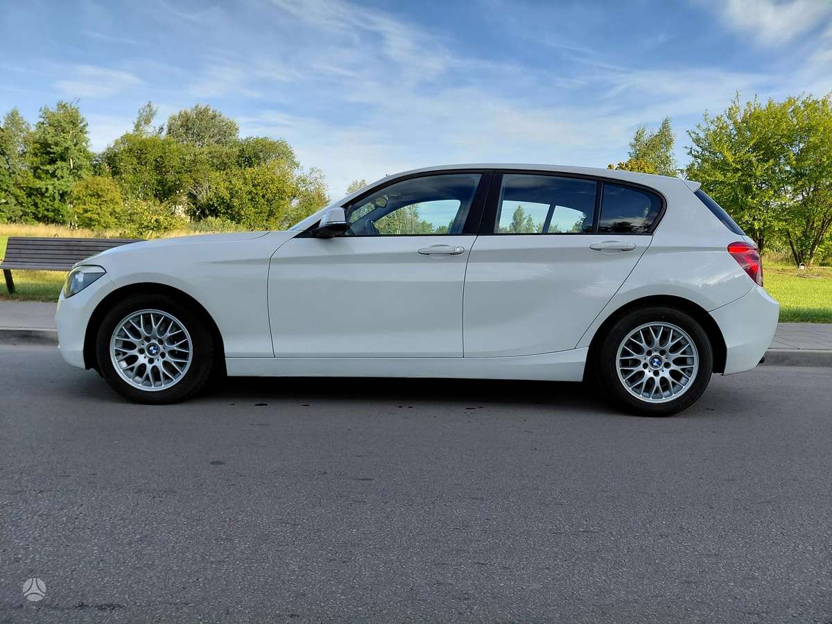 BMW 116, 1.6 l., Хэтчбек