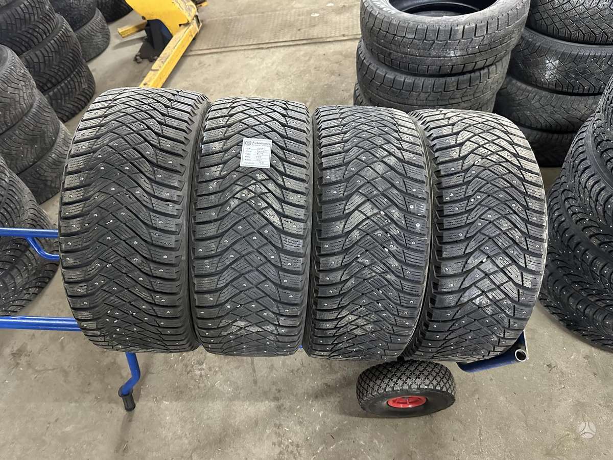 Goodyear, зимние 235/40 R19