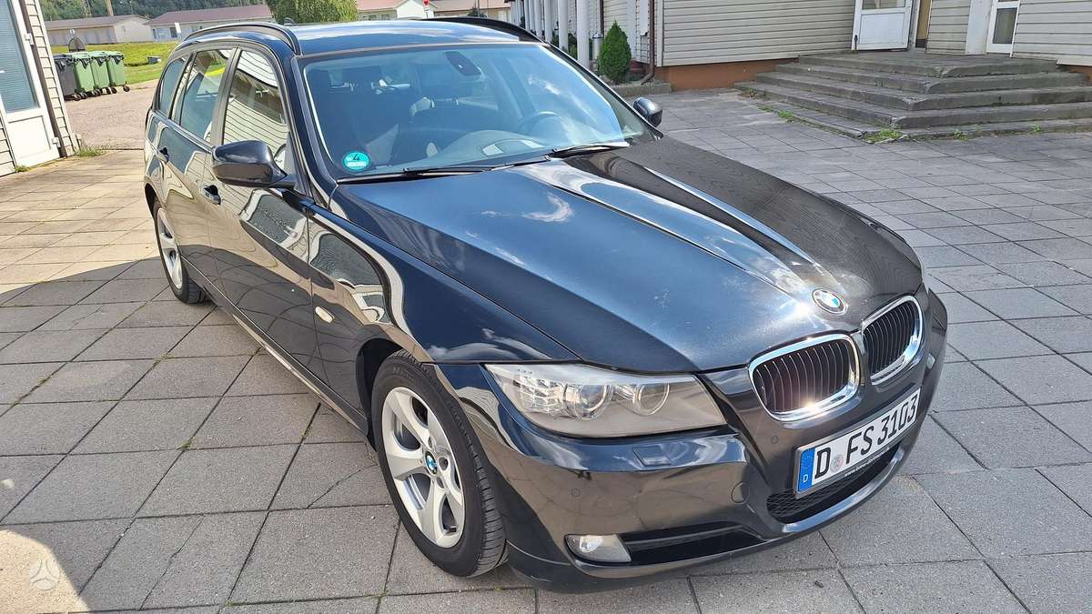 BMW 318, 2.0 l., universalas