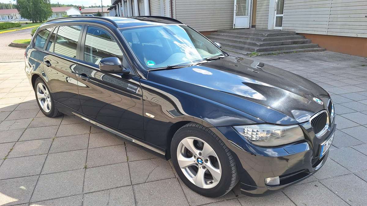 BMW 318, 2.0 l., universalas