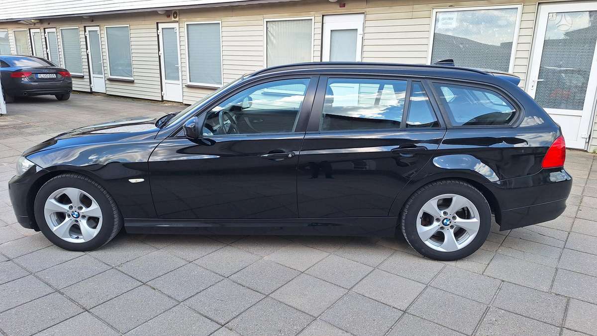 BMW 318, 2.0 l., Универсал