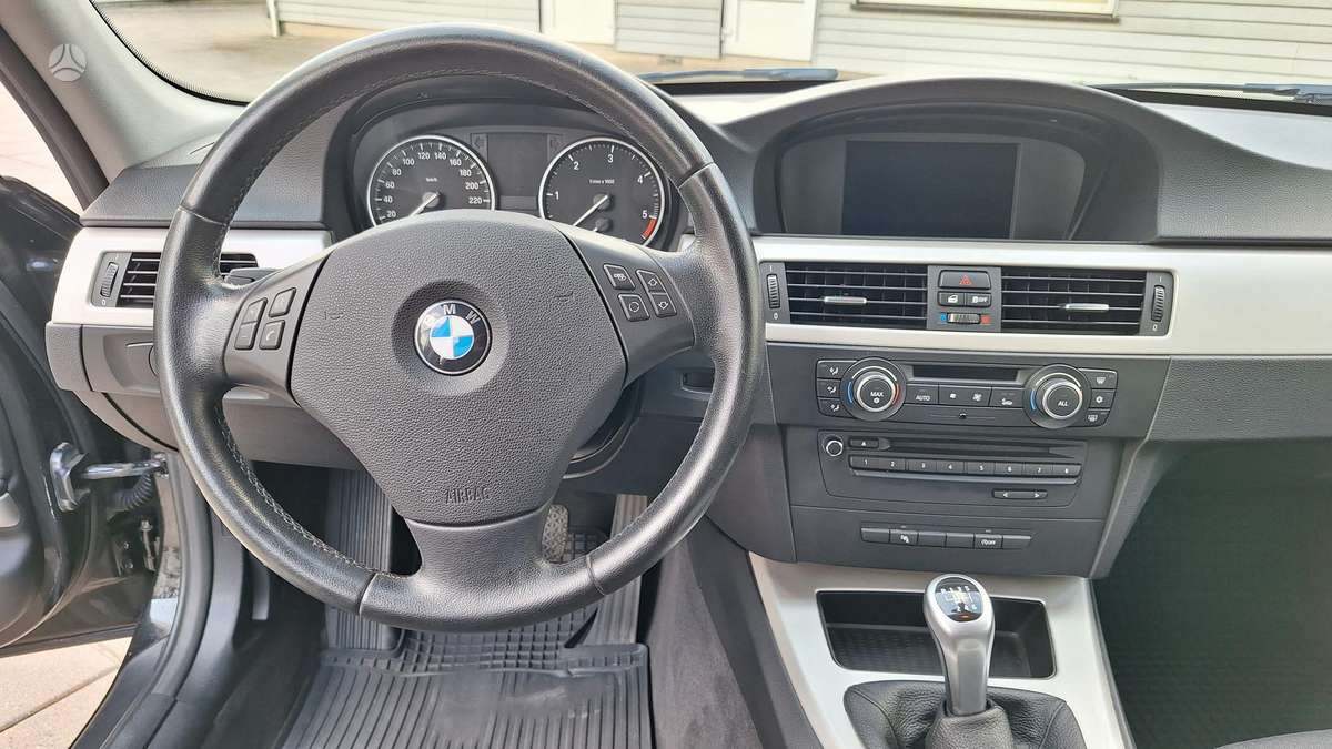 BMW 318, 2.0 l., Универсал
