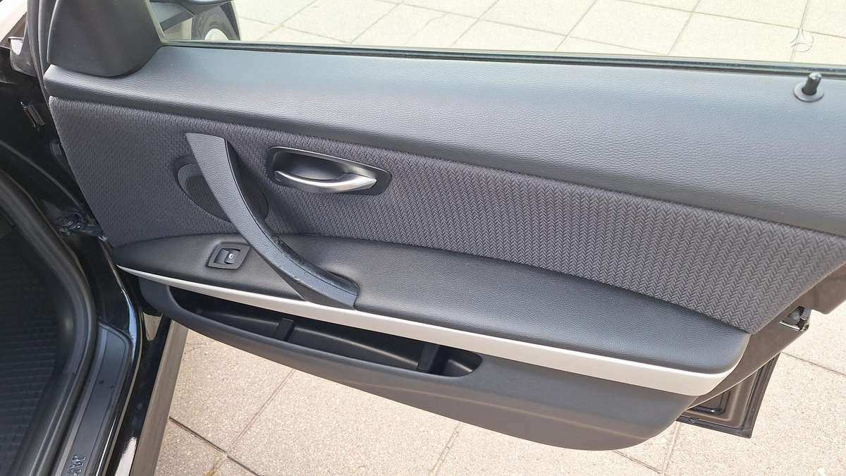 BMW 318, 2.0 l., universalas