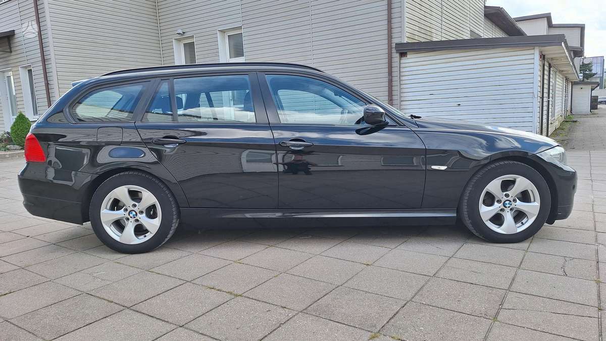BMW 318, 2.0 l., Универсал